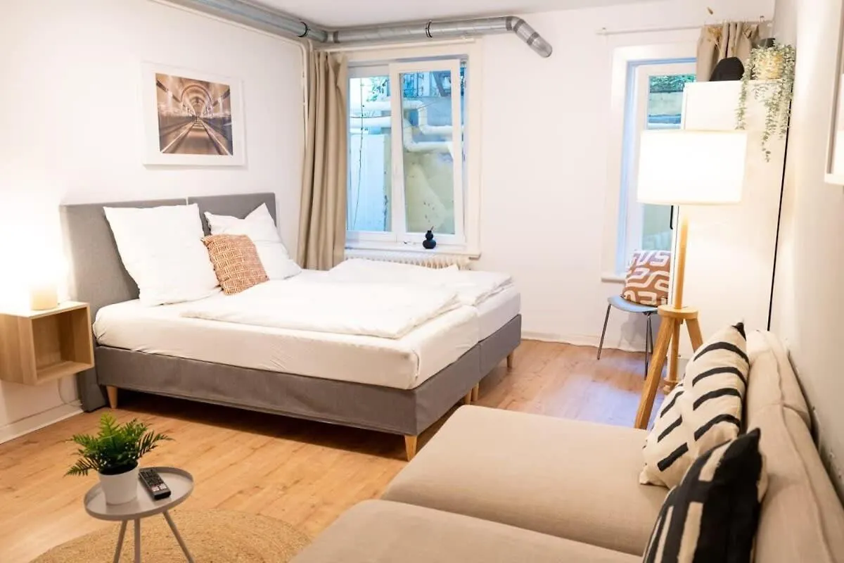 Hamburg City Apartment For 5 Germany