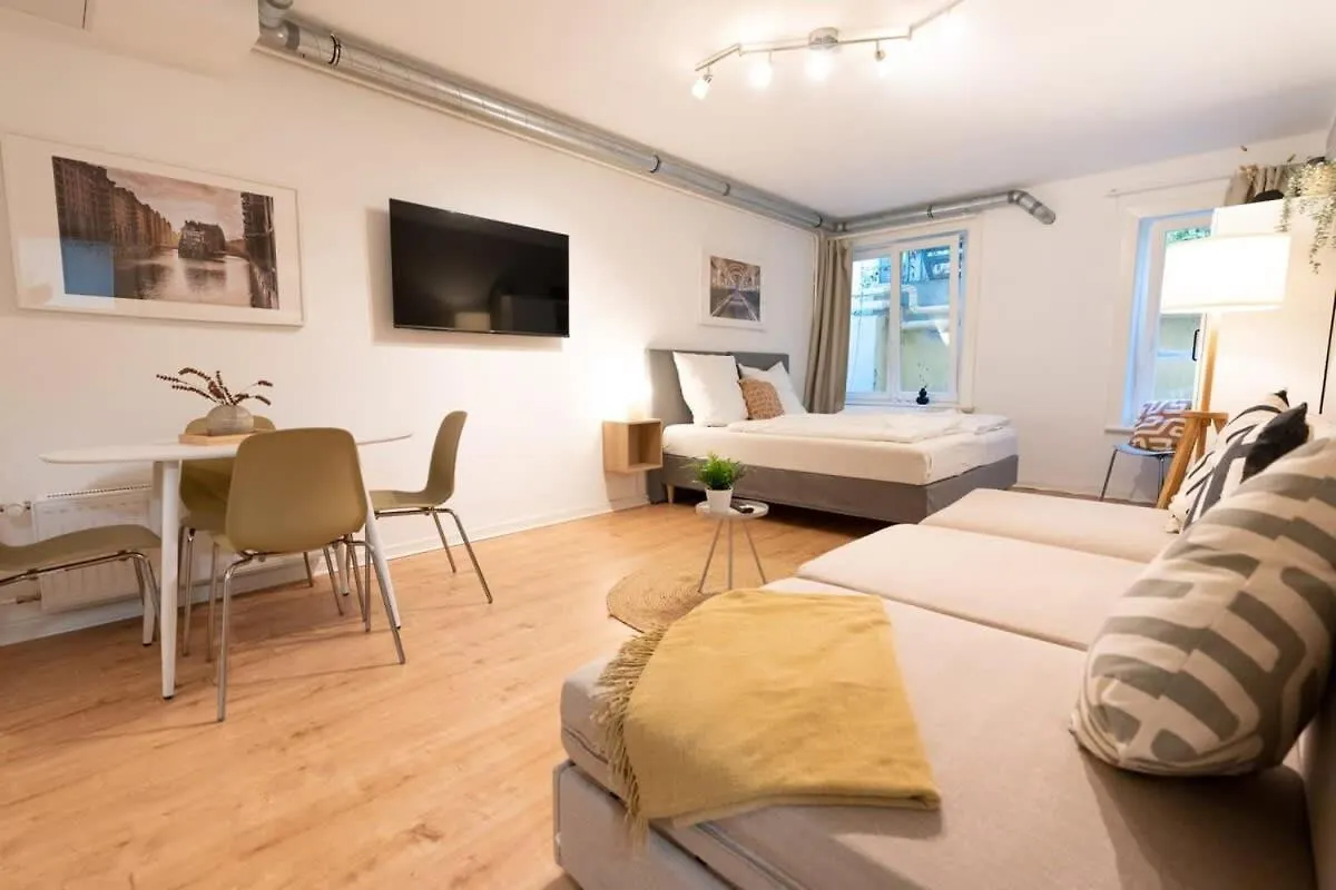 Hamburg City Apartment For 5